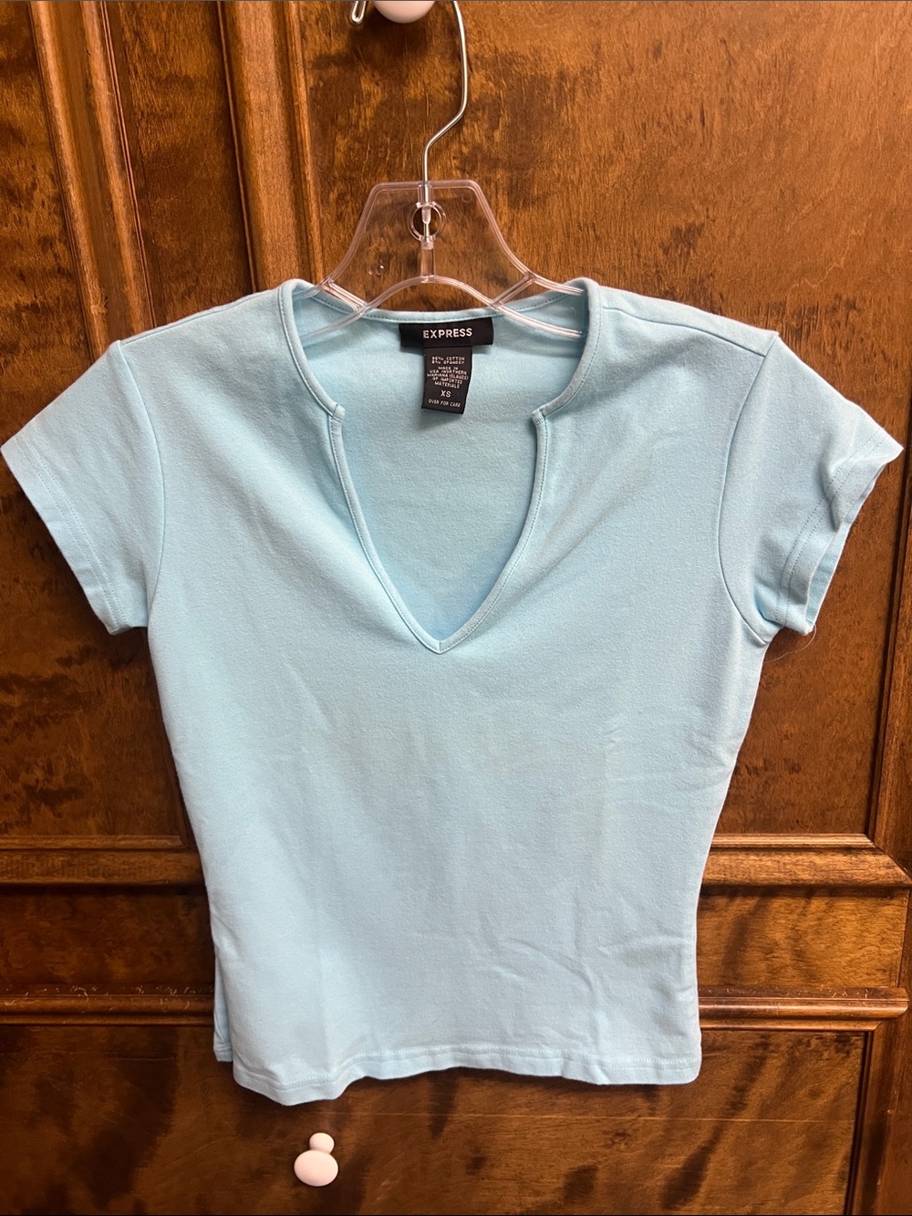 Express Women's Pale Blue Short Sleeve Notch V-Neck Tee